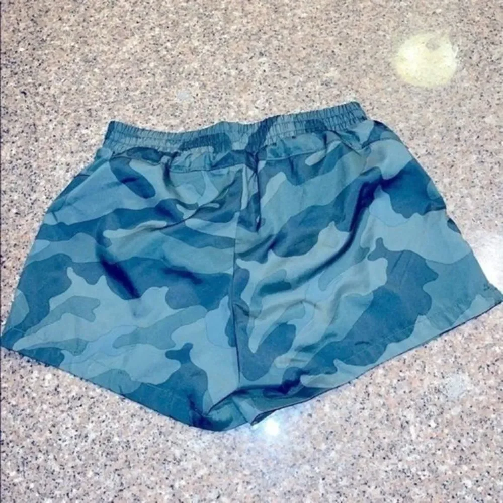 Old Navy Athletic‎ Shorts Size YXL